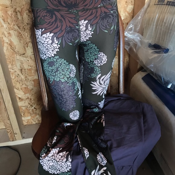 Joy Lab Leggings - Picture 2 of 6